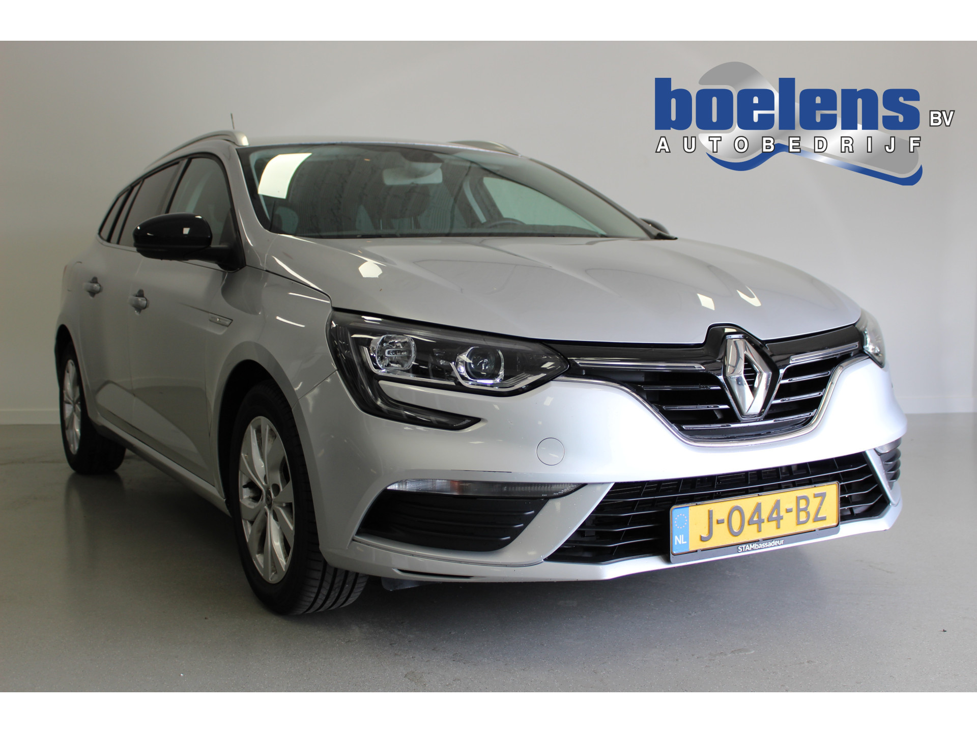 1.5 Blue dCi Limited | TREKHAAK | PDC-A | LED | KEYLESS | CRUISE | NAVI | D-GLAS | CLIMA | 16'LMV |
